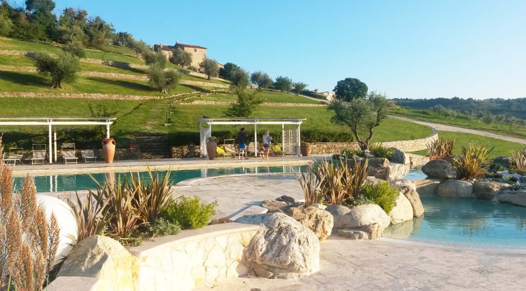 Piscine_italia_colline_toscane_slider_piu_02